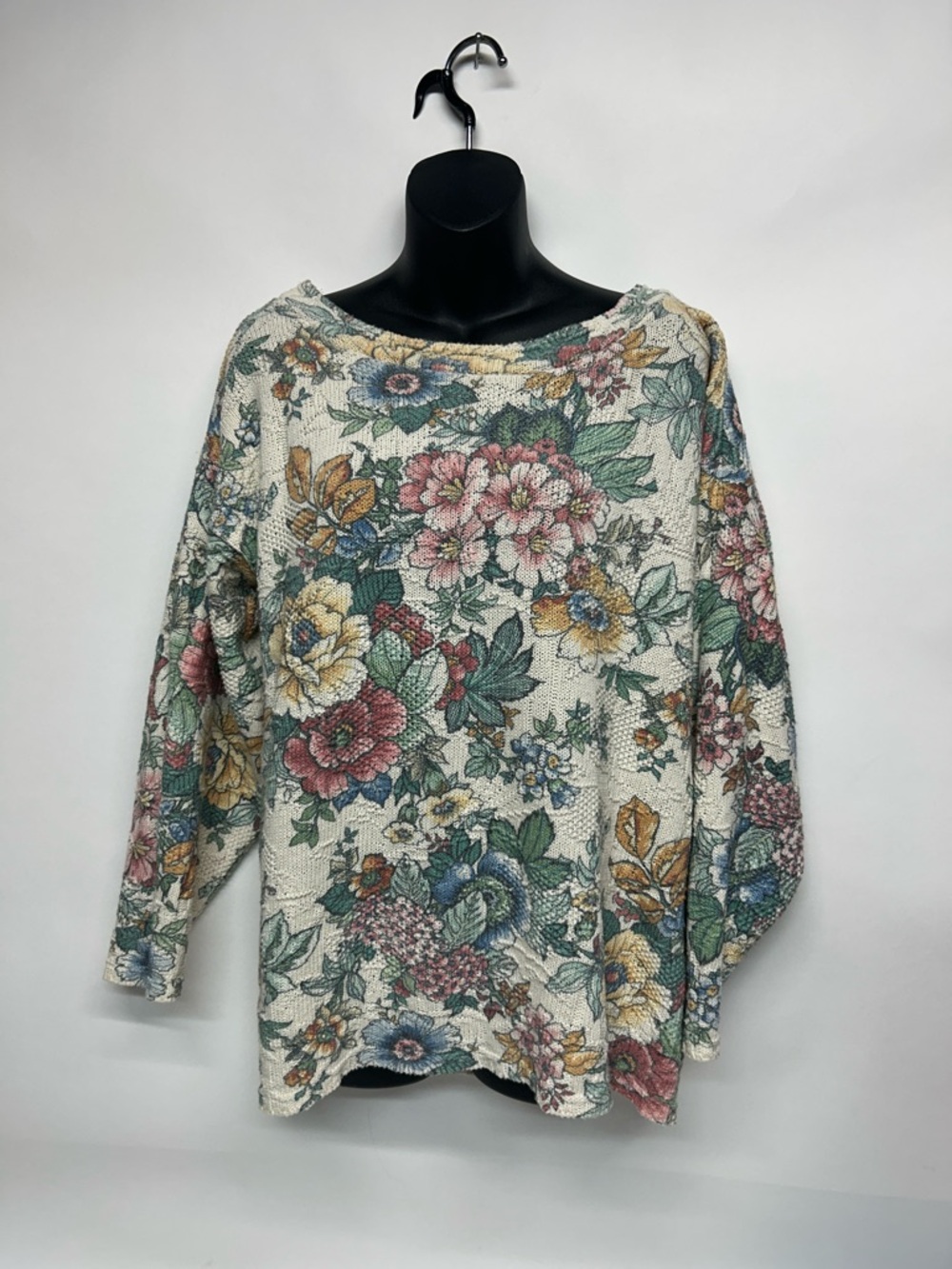 Tapestry knit floral wide neck, vintage women’s top size medium large